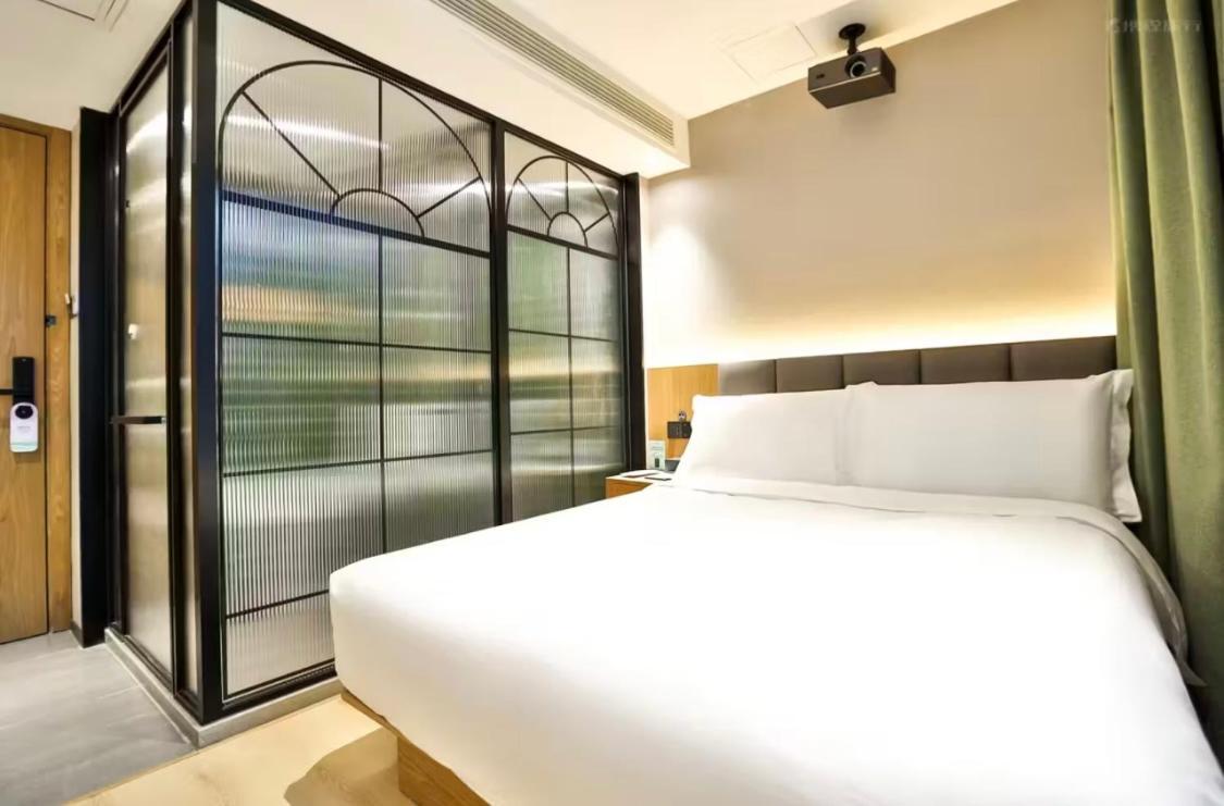 True Go Hotel - Shanghai Jing'An Temple Nanjing West Road Екстер'єр фото