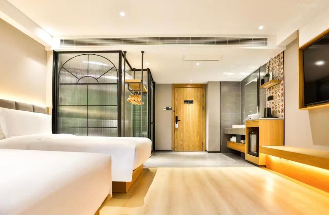 True Go Hotel - Shanghai Jing'An Temple Nanjing West Road Екстер'єр фото