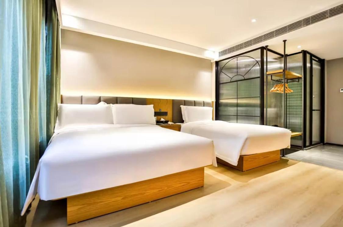 True Go Hotel - Shanghai Jing'An Temple Nanjing West Road Екстер'єр фото