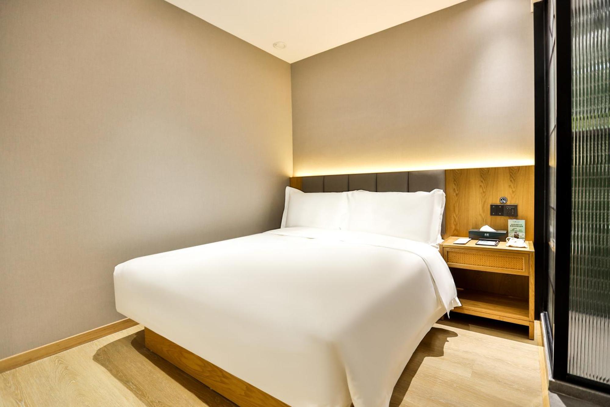 True Go Hotel - Shanghai Jing'An Temple Nanjing West Road Екстер'єр фото