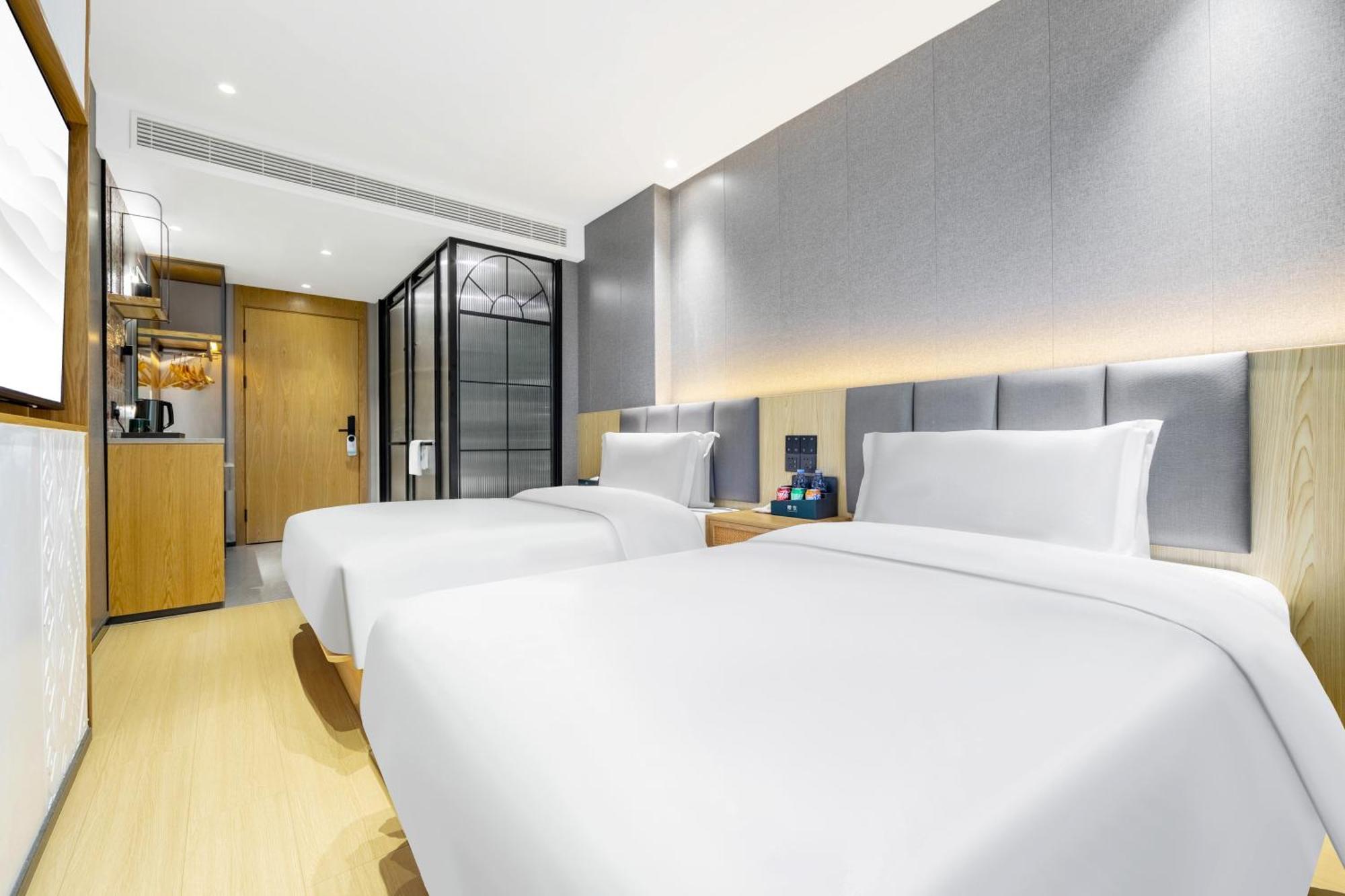 True Go Hotel - Shanghai Jing'An Temple Nanjing West Road Екстер'єр фото